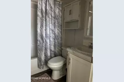 2 Sams Trailer Ct Court, Hazlet Township, NJ 07730 - Photo 5