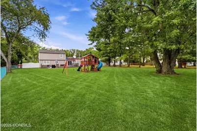 424 W Lake Avenue, Oakhurst, NJ 07755 - Photo 47