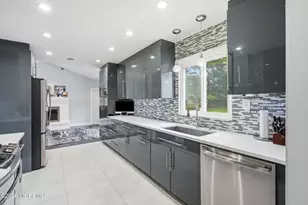 424 W Lake Ave, Oakhurst, NJ 07755 - Photo 17