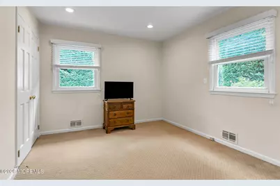 100 Little Silver Parkway, Little Silver, NJ 07739 - Photo 27
