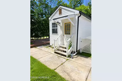 5 Sandburg Drive, Morganville, NJ 07751 - Photo 15