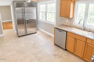 5 Sandburg Dr, Morganville, NJ 07751 - Photo 5