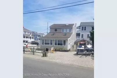 2100 S Bayview Avenue, Seaside Park, NJ 08752 - Photo 1