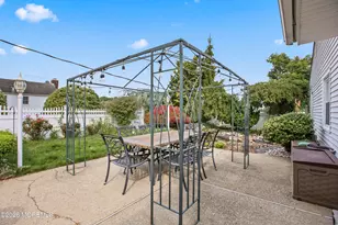 93 Idolstone Ln, Matawan, NJ 07747 - Photo 33