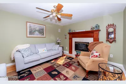 106 Chesterfield Jacobstown Road, Wrightstown, NJ 08562 - Photo 9