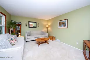 106 Chesterfield Jacobstown Rd, Wrightstown, NJ 08562 - Photo 7