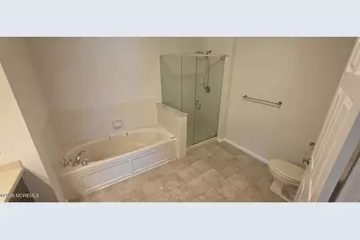111 Shinnecock Drive, Manalapan Township, NJ 07726 - Photo 11
