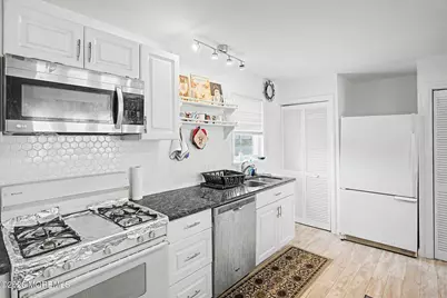 27 Dupont Avenue, Seaside Heights, NJ 08751 - Photo 9