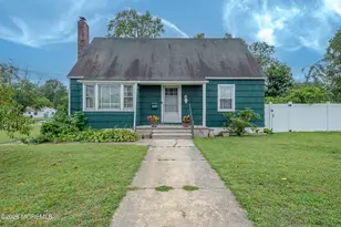 500 Pine St, Lakehurst, NJ 08733 - Photo 1