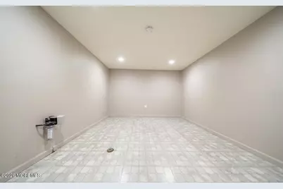 7 Porsche Drive, Matawan, NJ 07747 - Photo 27