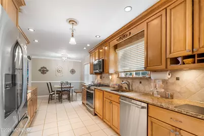 71 Lancaster Road, Freehold, NJ 07728 - Photo 9