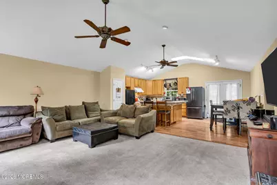1 Woodland Avenue, Cream Ridge, NJ 08514 - Photo 7