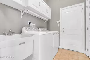 38 Sunset Dr, Tinton Falls, NJ 07724 - Photo 13