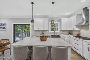 284 Middle Rd, Holmdel, NJ 07733 - Photo 25