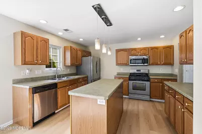 9 Sandhurst Road, Lakewood, NJ 08701 - Photo 9