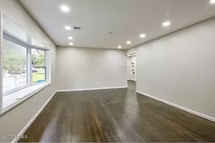 560 Garrett Hill Blvd, Belford, NJ 07718 - Photo 9