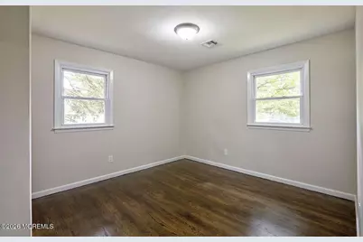 560 Garrett Hill Boulevard, Belford, NJ 07718 - Photo 13