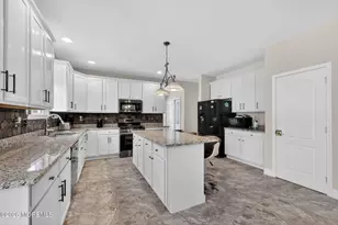 153 Sandra Way, Franklin Township, NJ 08322 - Photo 9