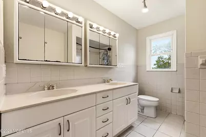 853 Neptune Avenue, Beachwood, NJ 08722 - Photo 11
