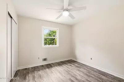 853 Neptune Avenue, Beachwood, NJ 08722 - Photo 13