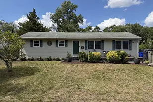 62 Parkway Dr, Brick, NJ 08723 - Photo 1