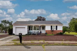 22 Brakenbury Ct, Toms River Township, NJ 08757 - Photo 3