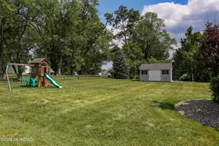 8 Legend Hollow Ct, Freehold, NJ 07728 - Photo 19