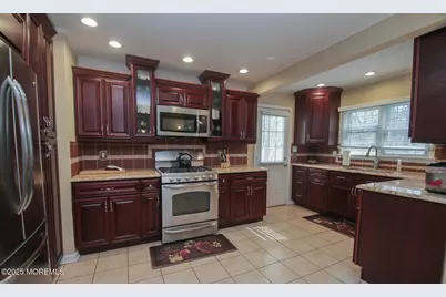 35 Birmingham Drive, Manalapan Township, NJ 07726 - Photo 7