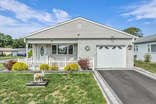 38 Fontana St, Toms River Township, NJ 08757 - Photo 1