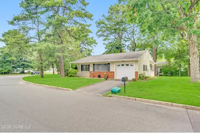 16 Rhode Island Drive, Whiting, NJ 08759 - Photo 5