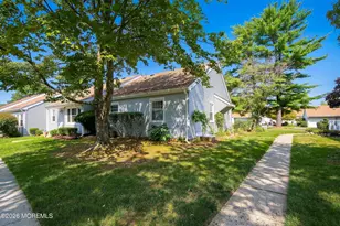 96 Halls Croft Rd, Freehold, NJ 07728 - Photo 21