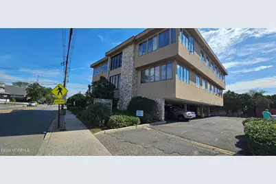 155 N Washington Avenue #205, Bergenfield, NJ 07621 - Photo 3