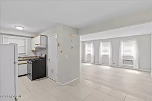 601 Mistletoe Ave, Point Pleasant, NJ 08742 - Photo 5