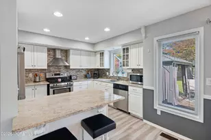 836 Royal Ln, Toms River Township, NJ 08753 - Photo 9