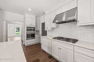 612 Old Stage Rd, East Brunswick Township, NJ 08816 - Photo 15