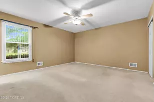 3 Ivy Ridge Close, Freehold, NJ 07728 - Photo 9