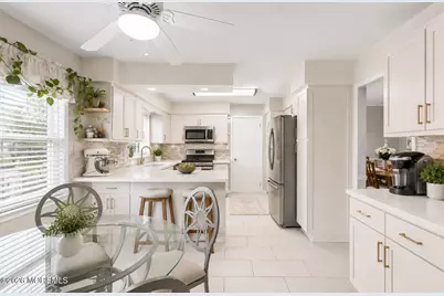 121 Bar Harbor Road S, Freehold, NJ 07728 - Photo 19