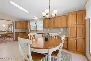 17 Village Rd, Morganville, NJ 07751 - Photo 15