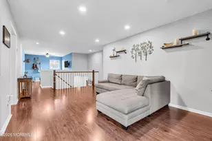 118 Evergreen Ct, Freehold, NJ 07728 - Photo 17