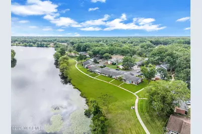 605B Lake Point Drive #B, Lakewood, NJ 08701 - Photo 37