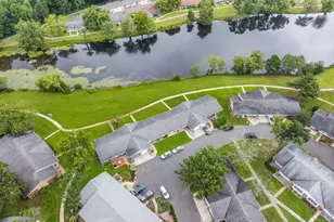 605B Lake Point Dr, Lakewood, NJ 08701 - Photo 39