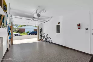 605B Lake Point Dr, Lakewood, NJ 08701 - Photo 29