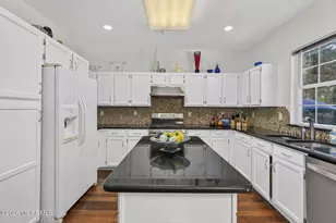 411 Perry St, Morganville, NJ 07751 - Photo 13