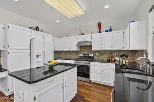 411 Perry St, Morganville, NJ 07751 - Photo 15