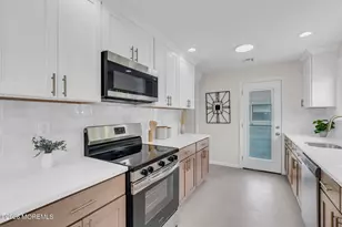 70 W George St, Freehold, NJ 07728 - Photo 11