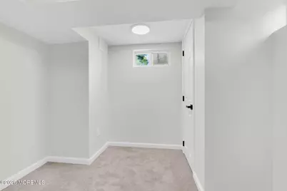70 W George Street, Freehold, NJ 07728 - Photo 27