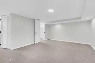 70 W George St, Freehold, NJ 07728 - Photo 25