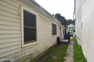 481 Center Ave, North Middletown, NJ 07748 - Photo 3