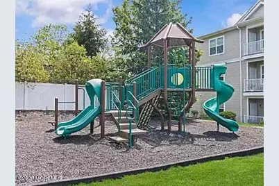 136 Mill Pond Way #22, Eatontown, NJ 07724 - Photo 17