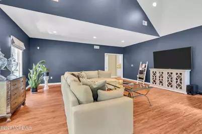 41 Walter Avenue, Eatontown, NJ 07724 - Photo 9